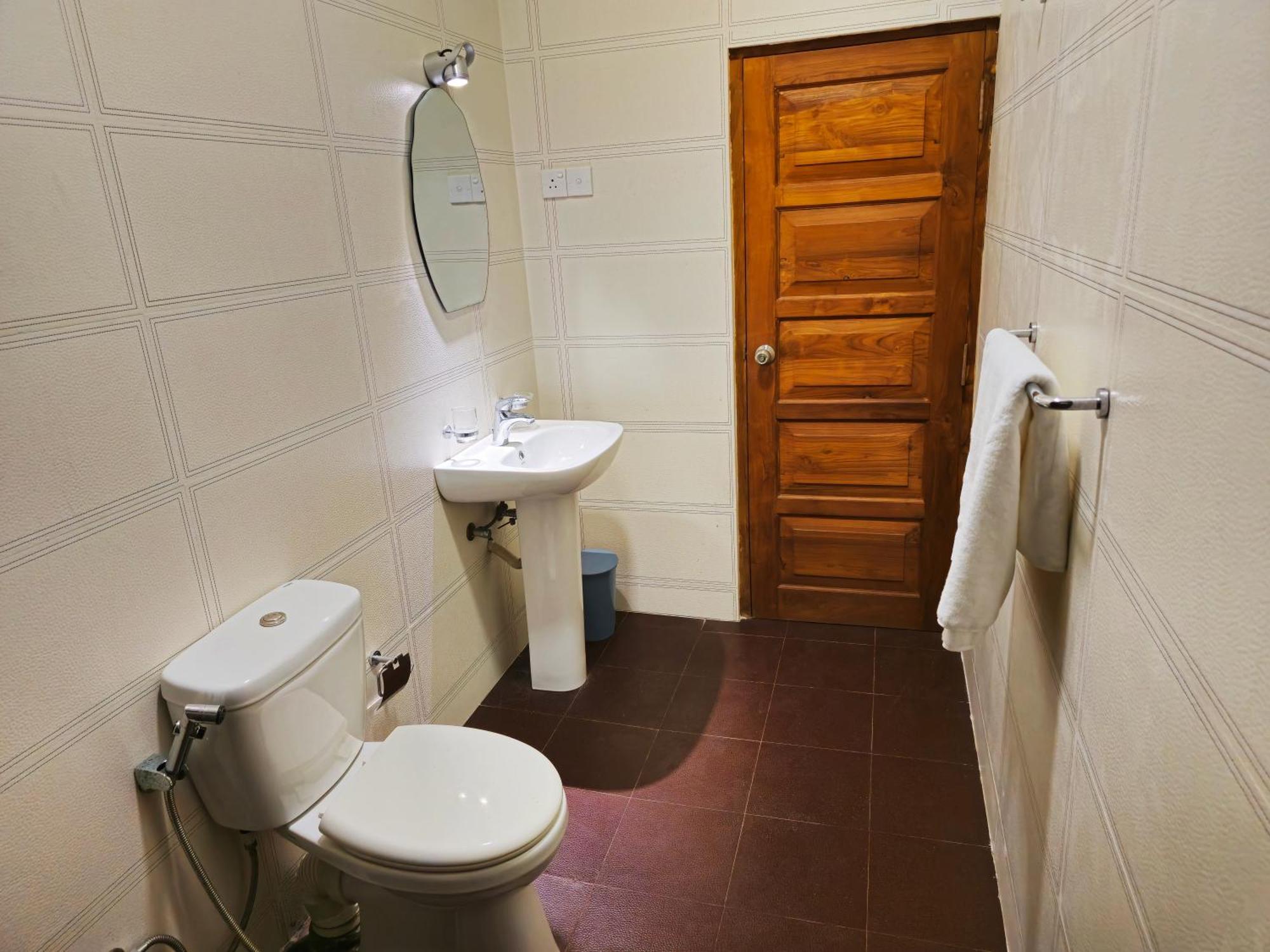 Hotel Marutham キリノッチ エクステリア 写真