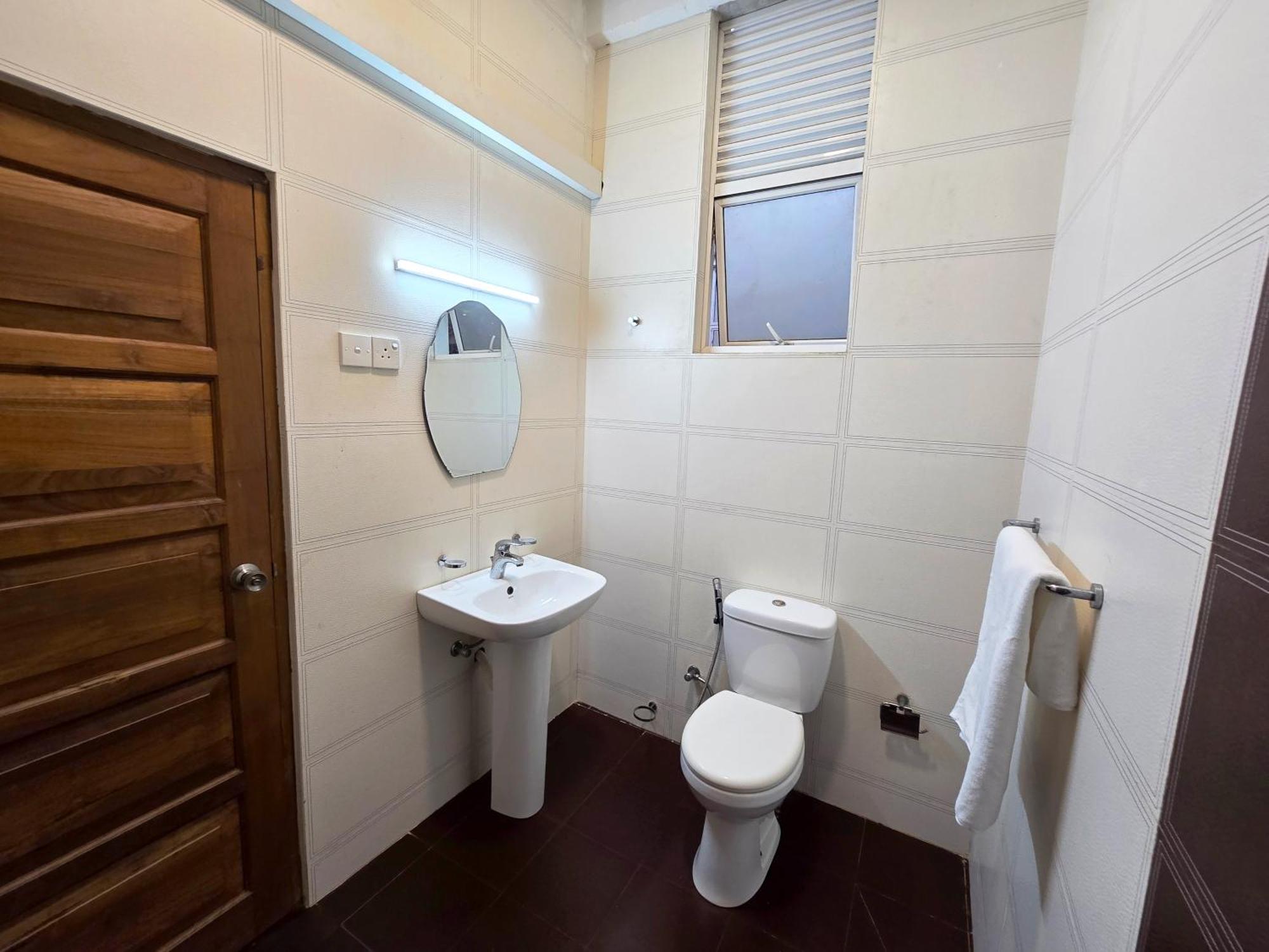 Hotel Marutham キリノッチ エクステリア 写真